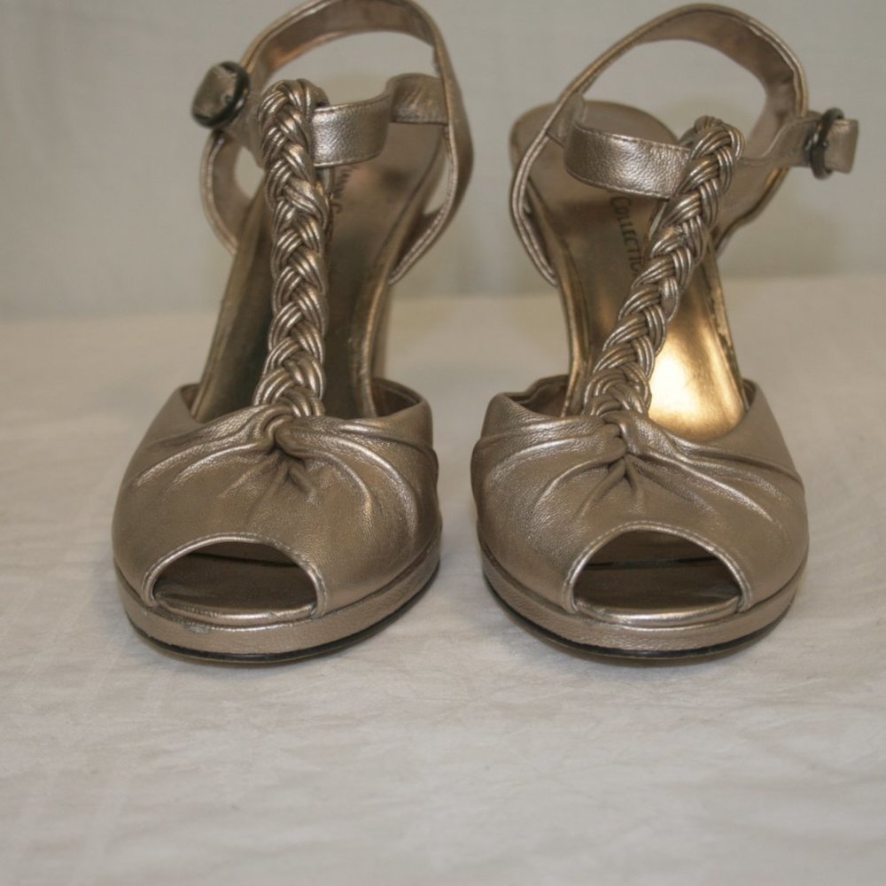 Metallic Tone T-Strap Shoes - Picture 4 of 10